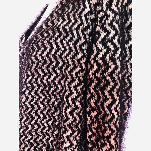 Jaclyn Smith black & white fuzzy sweater cardigan - Picture 4 of 4